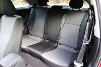 Hyundai i20 Coupe 1.2 MPI Comfort - fotele