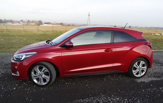 Hyundai i20 Coupe 1.2 MPI Comfort sportowy tylko z wyglądu