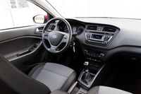 Hyundai i20 Coupe - wnętrze
