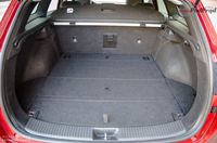 Hyundai i30 Wagon 1.4 T-GDI 7DCT Premium - bagażnik