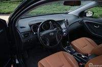 Hyundai i30 coupe - wnętrze