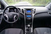 Hyundai i30 Wagon 1.6 GDI Comfort - wnętrze