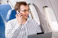 Trzy czwarte pasażerów deklaruje, że korzysta ze smartfonów