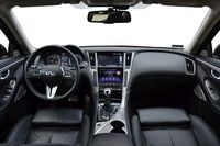 Infiniti Q50S Hybrid AWD Sport Tech - wnętrze