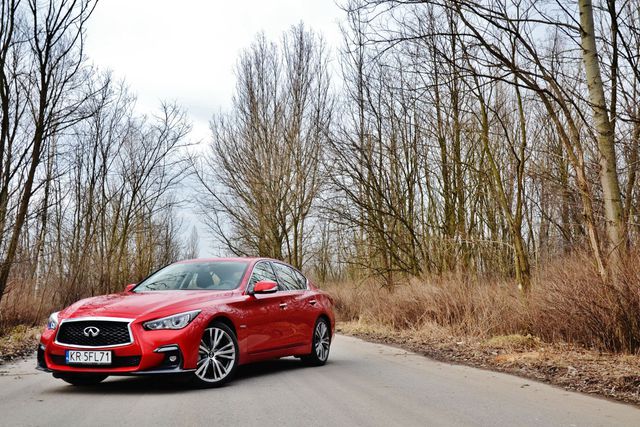 Infiniti Q50S Hybrid AWD Sport Tech - hybryda z charakterem