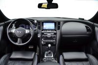 Infiniti QX70 3.7 V6 AWD S Design - wnętrze
