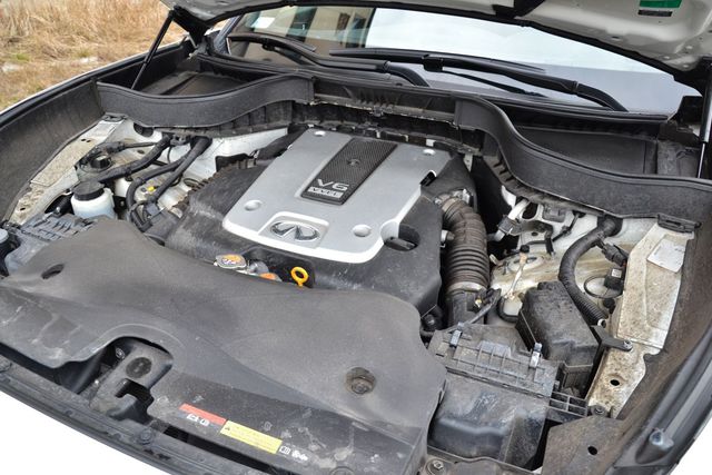 Infiniti QX70 3.7 V6 AWD S Design dobrze wygląda i świetnie jeździ