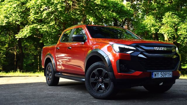 Nowe Isuzu D-Max 1.9 TD - test pick-upa po liftingu: cena, osiągi, opinie
