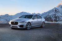 Nowy Jaguar XF z napędem na cztery koła