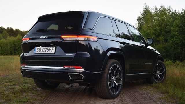 Jeep Grand Cherokee 4xe, luksusowy i nowoczesny