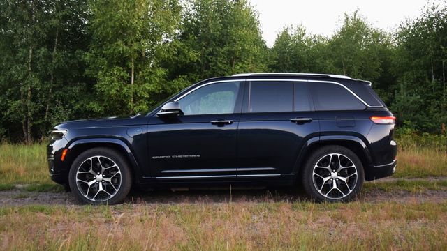 Jeep Grand Cherokee 4xe, luksusowy i nowoczesny