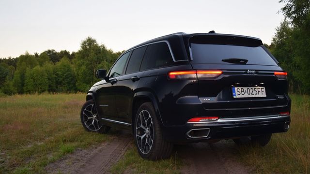 Jeep Grand Cherokee 4xe, luksusowy i nowoczesny