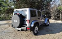 Jeep Wrangler Unlimited 2.8 CRD Sahara - z tyłu