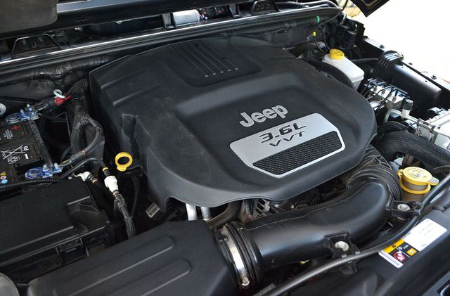Jeep Wrangler Unlimited 3.6 V6 Sahara silnik