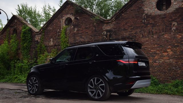 Test Land Rover Discovery D350: połączenie komfortu i off-roadu