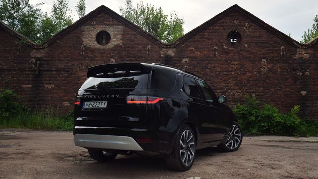 Test Land Rover Discovery D350: połączenie komfortu i off-roadu
