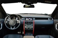 Land Rover Discovery Sport 2.0 TD4 AT 4WD HSE Luxury - wnętrze