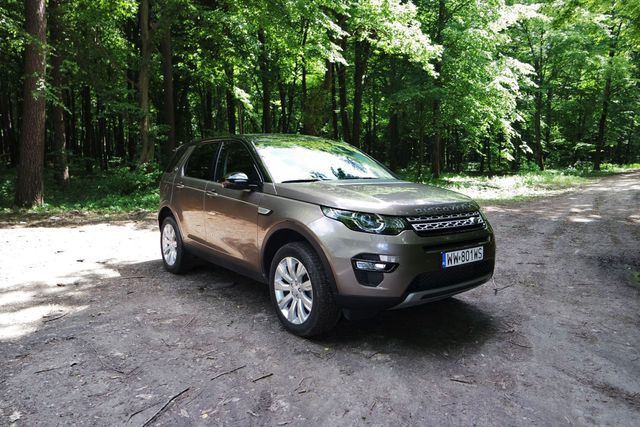 Land Rover Discovery Sport Si4 HSE Luxury pełen zalet