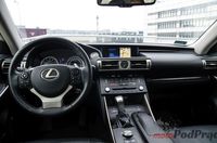 Lexus IS 200 T - wnętrze