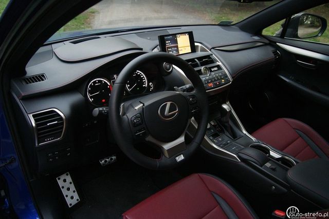 Lexus NX 200 T wnętrze