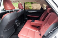 Lexus NX 300 H Prestige – fotele