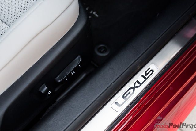 Lexus RC300H - sportowa hybryda