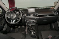 Mazda 3 2.0 SKYACTIV - wnętrze