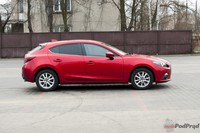 Mazda 3 2.0 SKYACTIV - widok z boku