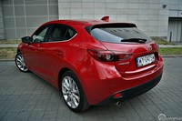 Mazda 3 2.0 SkyPassion - z tyłu