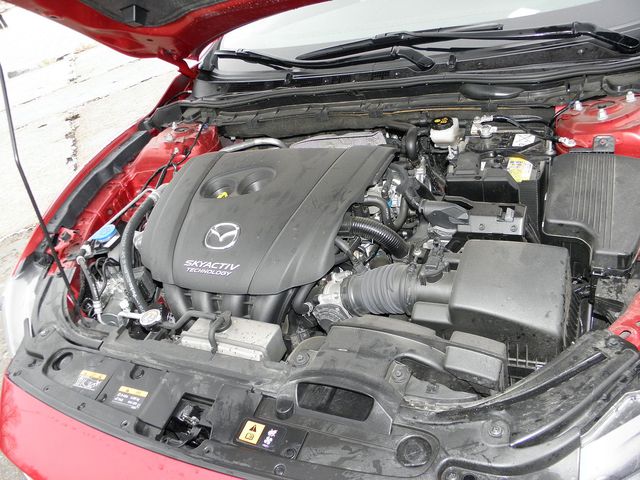 Mazda 6 2.5 SKYACTIV-G 6AT i-ELOOP SkyPASSION jeździ tak jak wygląda