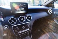 Mercedes A220 4matic - ekran