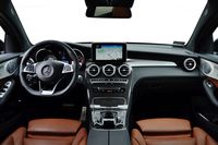 Mercedes-AMG GLC 43 4MATIC Coupe - wnętrze