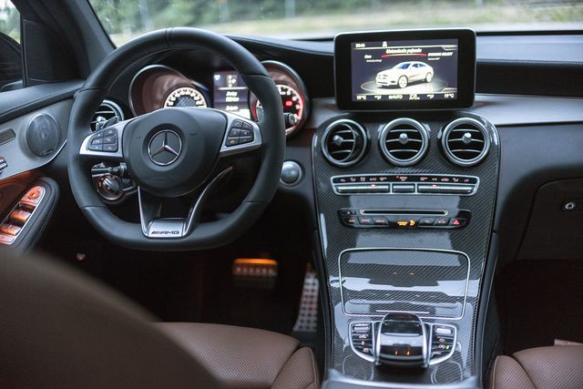 Mercedes-AMG GLC 43 Coupe - jak ruszyć głaz