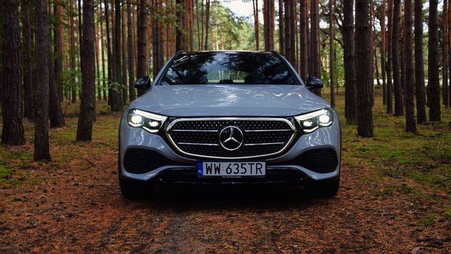 Mercedes-Benz E 300 de 4MATIC All-Terrain stawia na praktyczność