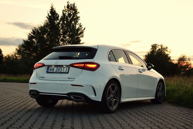 Mercedes-Benz A 220 4MATIC