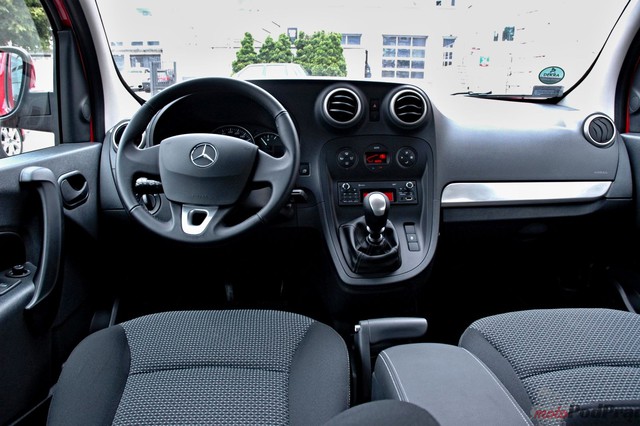 Mercedes-Benz Citan 111 CDi Mixto nie jest nudny