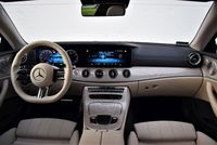 Mercedes-Benz E 300 Coupe - kokpit