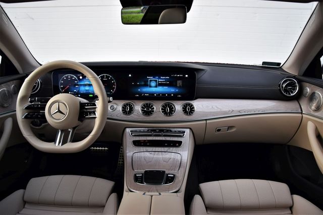Mercedes-Benz E 300 Coupe - komfort i dynamika
