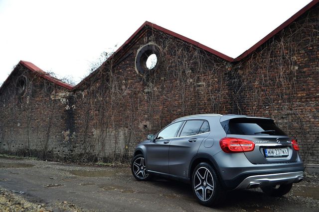 Mercedes-Benz GLA 250 4MATIC przykuwa wzrok 