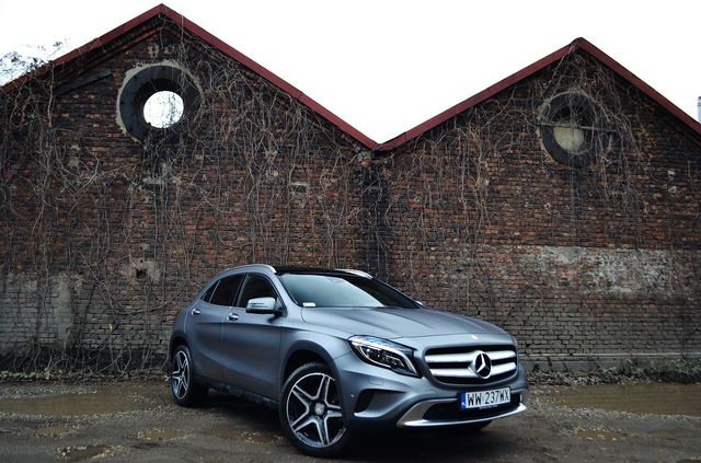 Mercedes-Benz GLA 250 4MATIC przykuwa wzrok 