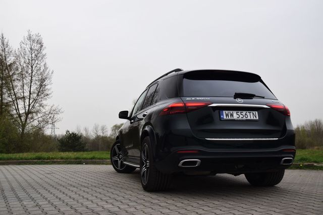 Mercedes-Benz GLE 350 de 4MATIC, stara szkoła w nowym wydaniu