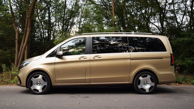 Mercedes-Benz V 300 d 4MATIC FL może zastąpić limuzynę