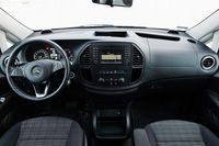 Mercedes-Benz Vito Mixto 114 CDI 7G-TRONIC 4MATIC - wnętrze