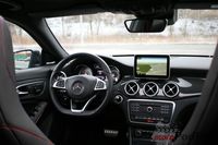 Mercedes CLA Shooting Brake - wnętrze