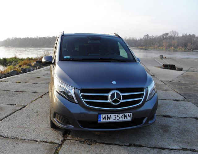 Mercedes V 250 BlueTEC 7G-TRONIC PLUS jak limuzyna