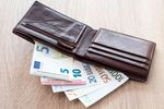 Jak obliczyć płacę minimalną we Francji i w Niemczech?