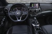 Nissan Juke Hybrid 2022 - deska rozdzielcza