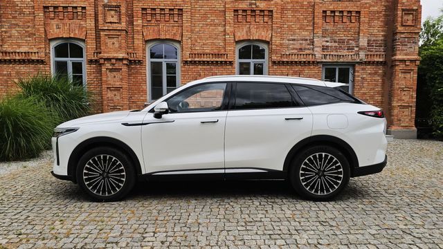 Omoda 9 Super Hybrid - premiera w Polsce