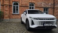 Omoda 9 Super Hybrid - przód