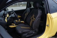 Opel Adam - przednie fotele
